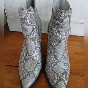 14th & Union Snakeskin Print Ankle Boots Size 8